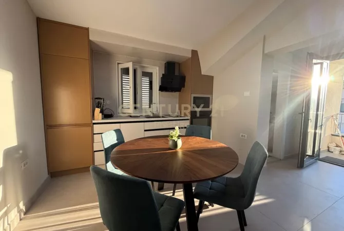 Casa in affitto 2+1 a Tirana - 1,100 Euro