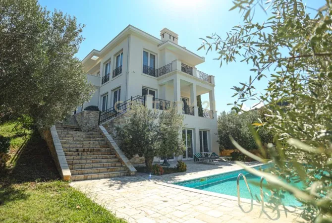 Shtepi me qera 5+1 ne Tirane - 4,500 Euro