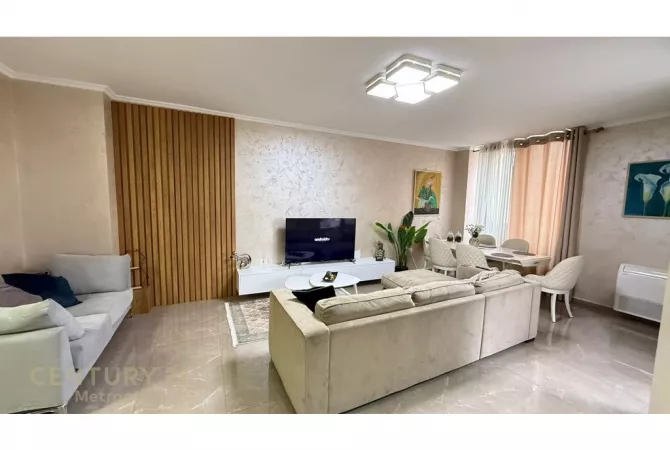 Shtepi me qera 2+1 ne Tirane - 1,300 Euro