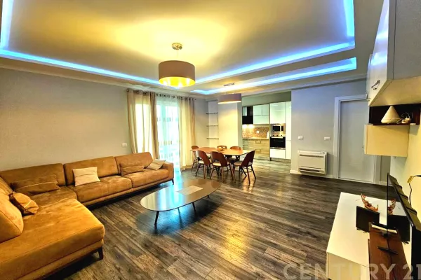 Shtepi me qera 2+1 ne Tirane - 1,200 Euro