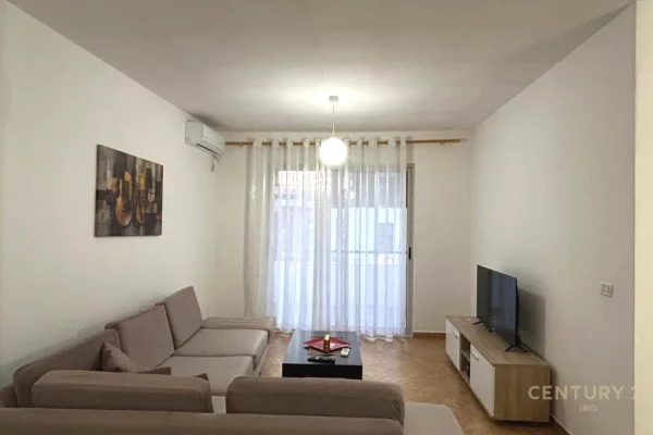Shtepi me qera 2+1 ne Tirane - 550 Euro