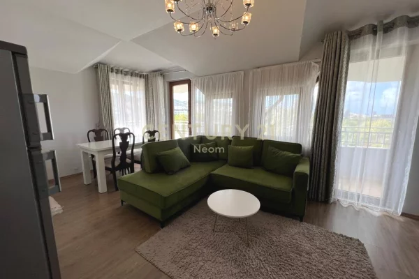 Shtepi me qera 2+1 ne Tirane - 800 Euro