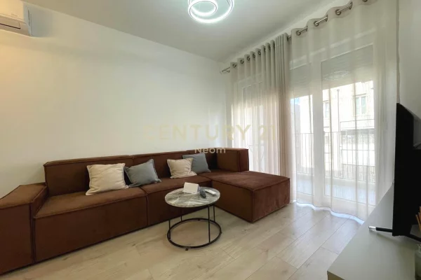 Shtepi me qera 1+1 ne Tirane - 700 Euro