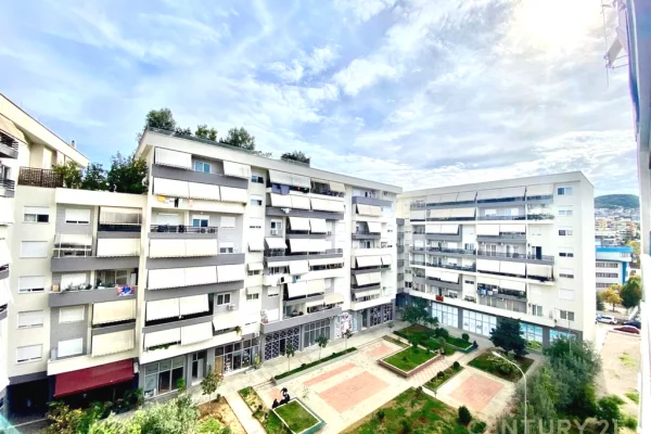 Casa in affitto 2+1 a Tirana - 1,100 Euro