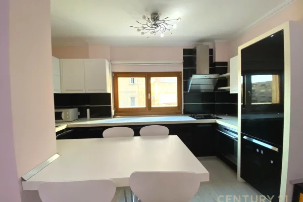 Shtepi ne shitje 1+1 ne Tirane - 140,000 Euro