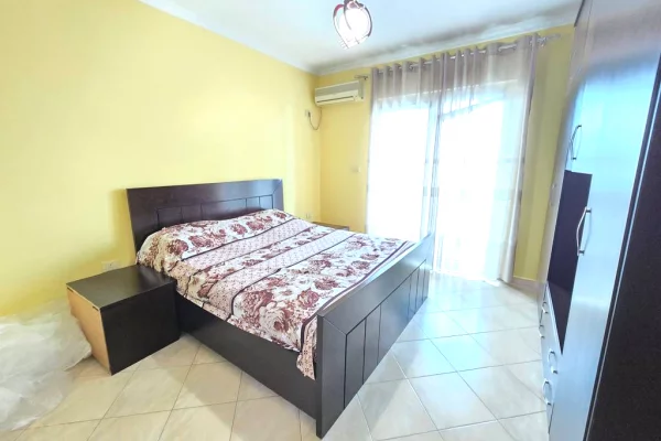 Shtepi me qera Apartament ne Tirane, 2+1, Mobilimi E mobiluar, Pagesa 630  Euro.