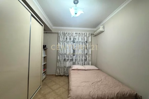 Shtepi ne shitje Apartament ne Tirane, 2+1, Mobilimi E mobiluar, Pagesa 250,000  Euro.