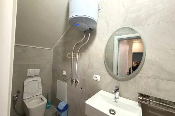 Shtepi me qera Apartament ne Tirane, 2+1, Mobilimi E mobiluar, Pagesa 800  Euro.