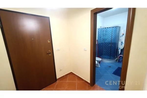 Shtepi ne shitje Apartament ne Tirane, 1+1, Mobilimi E mobiluar, Pagesa 88,000  Euro.