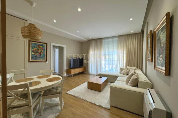 Shtepi me qera 2+1 ne Tirane - 1,200 Euro