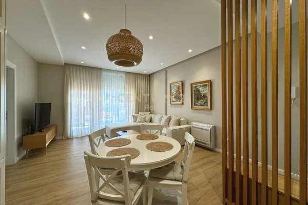 Shtepi me qera 2+1 ne Tirane - 1,200 Euro