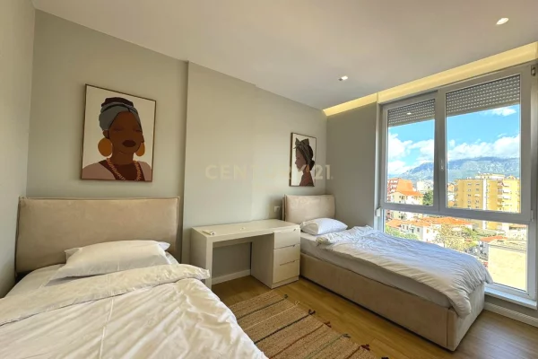 Shtepi me qera Apartament ne Tirane, 2+1, Mobilimi E mobiluar, Pagesa 1,200  Euro.