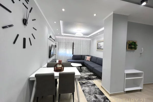Shtepi ne shitje 2+1 ne Tirane - 220,000 Euro