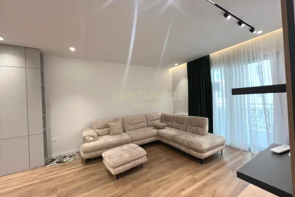 Shtepi ne shitje 2+1 ne Tirane - 265,000 Euro