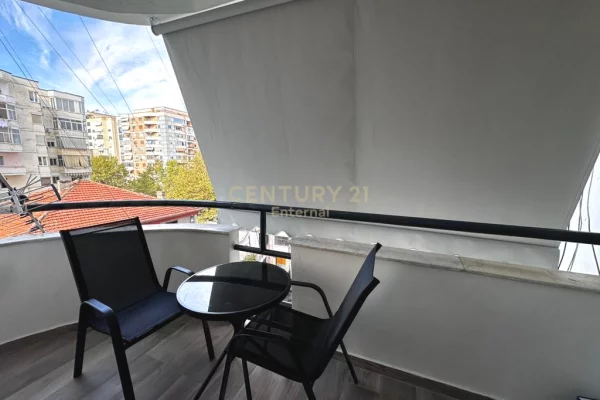 Shtepi me qera Apartament ne Tirane, 2+1, Mobilimi E mobiluar, Pagesa 850  Euro.