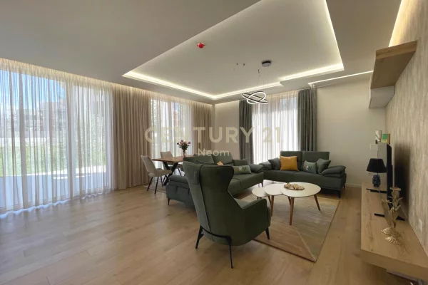 Shtepi me qera Duplex(shtepi me 2 kate) ne Tirane, 3+1, Mobilimi E mobiluar, Pagesa 2,300  Euro.