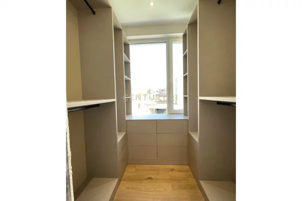 Shtepi me qera Duplex(shtepi me 2 kate) ne Tirane, 3+1, Mobilimi E mobiluar, Pagesa 2,300  Euro.