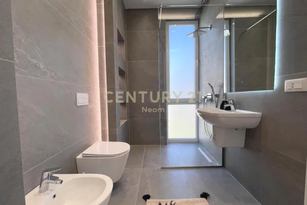 Shtepi me qera Duplex(shtepi me 2 kate) ne Tirane, 3+1, Mobilimi E mobiluar, Pagesa 2,300  Euro.