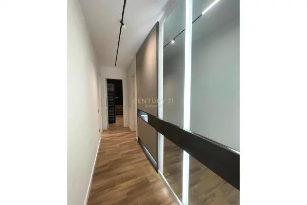 Shtepi me qera Apartament ne Tirane, 1+1, Mobilimi E mobiluar, Pagesa 900  Euro.