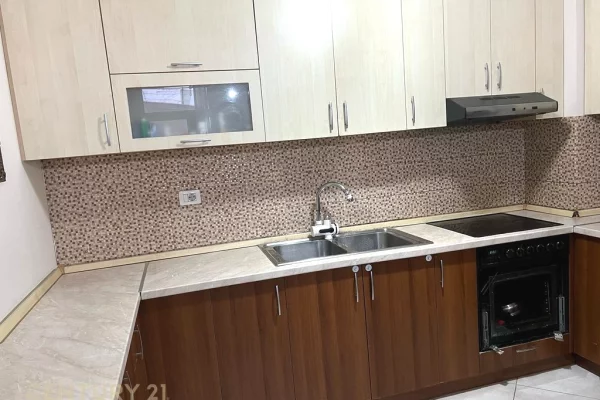 Shtepi me qera 1+1 ne Tirane - 400 Euro