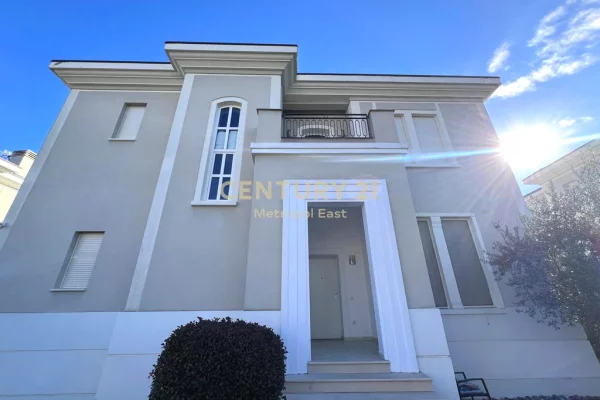 Casa in affitto 4+1 a Tirana - 4,300 Euro