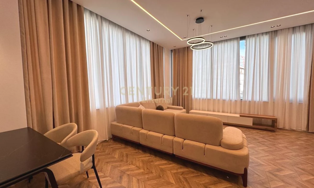 Shtepi me qera Apartament ne Tirane, 1+1, Mobilimi E mobiluar, Pagesa 750  Euro.