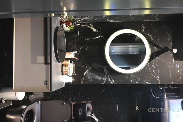 Shtepi ne shitje Apartament ne Tirane, 2+1, Mobilimi E mobiluar, Pagesa 450,000  Euro.