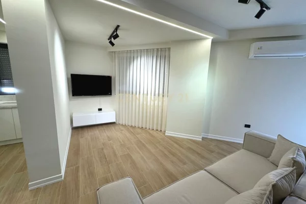 Shtepi ne shitje 1+1 ne Tirane - 180,000 Euro