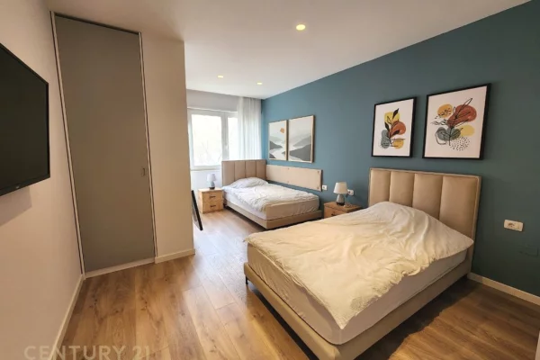 Shtepi me qera Apartament ne Tirane, 2+1, Mobilimi E mobiluar, Pagesa 1,000  Euro.