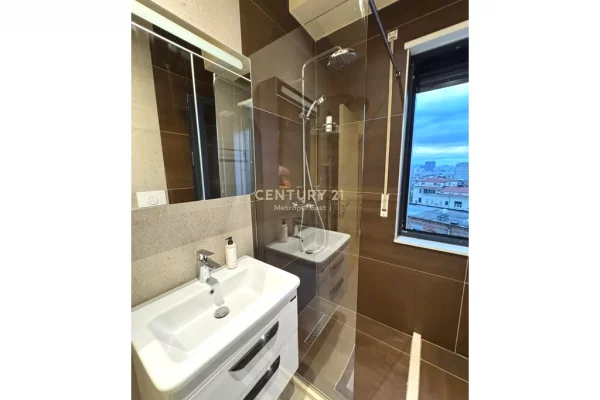 Shtepi me qera Apartament ne Tirane, 1+1, Mobilimi E mobiluar, Pagesa 850  Euro.