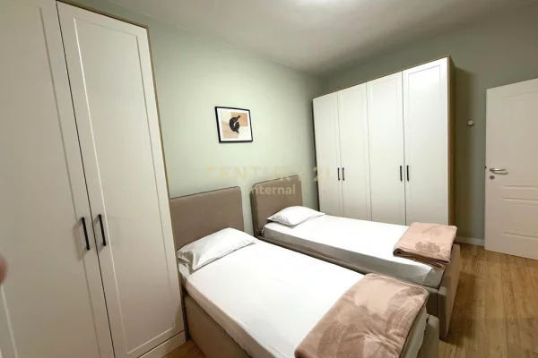 Shtepi me qera Apartament ne Tirane, 2+1, Mobilimi E mobiluar, Pagesa 600  Euro.