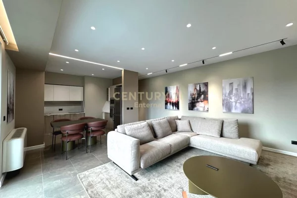 Shtepi me qera 2+1 ne Tirane - 2,200 Euro