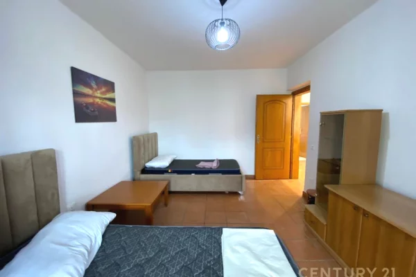 Shtepi me qera 2+1 ne Tirane - 600 Euro