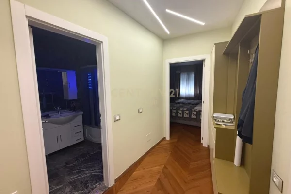 Apartment for sale in Tirana 1+1, Furnished