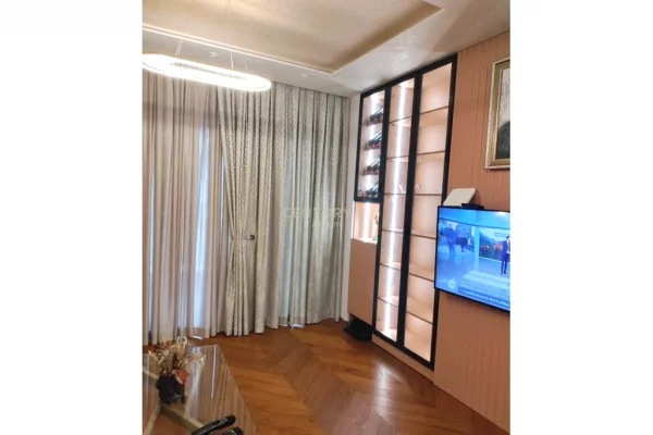 Shtepi ne shitje 1+1 ne Tirane - 305,000 Euro