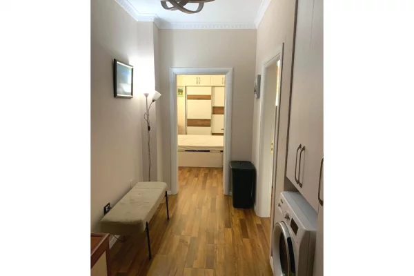 Shtepi me qera Apartament ne Tirane, 1+1, Mobilimi E mobiluar, Pagesa 750  Euro.