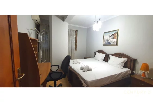 Shtepi ne shitje Apartament ne Tirane, 3+1, Mobilimi Bosh, pa mobiluar, Pagesa 270,000  Euro.
