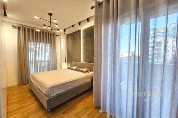 Shtepi me qera 2+1 ne Tirane - 1,350 Euro