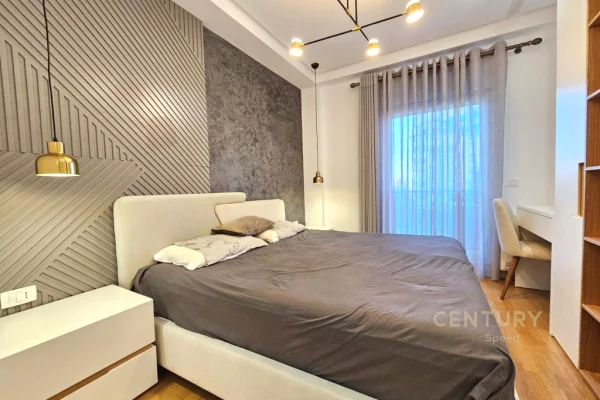 Shtepi me qera Apartament ne Tirane, 2+1, Mobilimi E mobiluar, Pagesa 1,350  Euro.