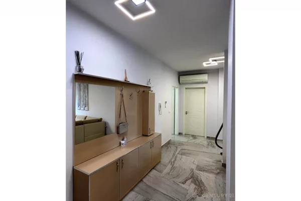 Shtepi me qera Apartament ne Tirane, 3+1, Mobilimi E mobiluar, Pagesa 1,100  Euro.