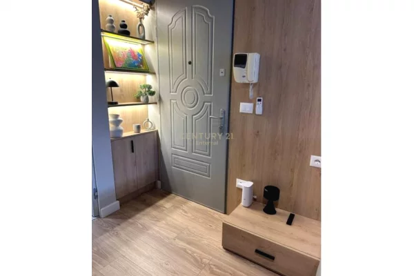 Studio per Qira Qender!