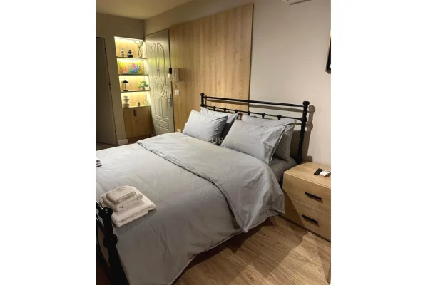 Ambient biznesi me qera 3+1 ne Tirane - 600 Euro