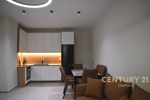 Shtepi ne shitje Apartament ne Tirane, 2+1, Mobilimi E mobiluar, Pagesa 125,000  Euro.