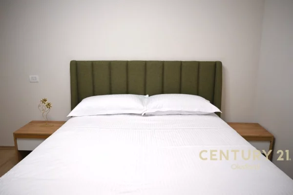 Shtepi ne shitje Apartament ne Tirane, 2+1, Mobilimi E mobiluar, Pagesa 135,000  Euro.