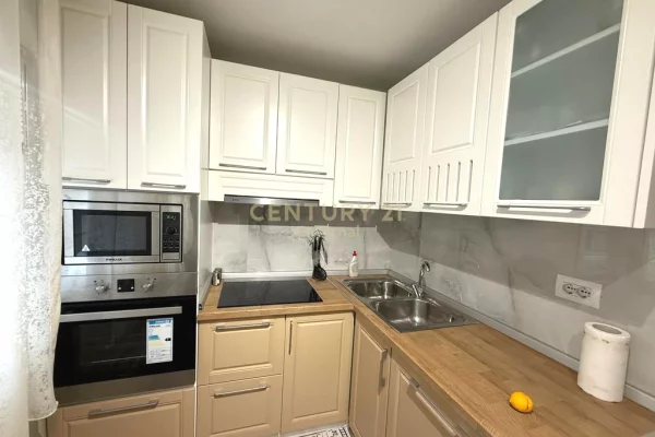 Shtepi me qera 2+1 ne Tirane - 600 Euro