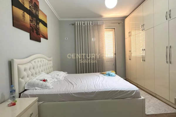 Shtepi me qera Apartament ne Tirane, 2+1, Mobilimi E mobiluar, Pagesa 600  Euro.