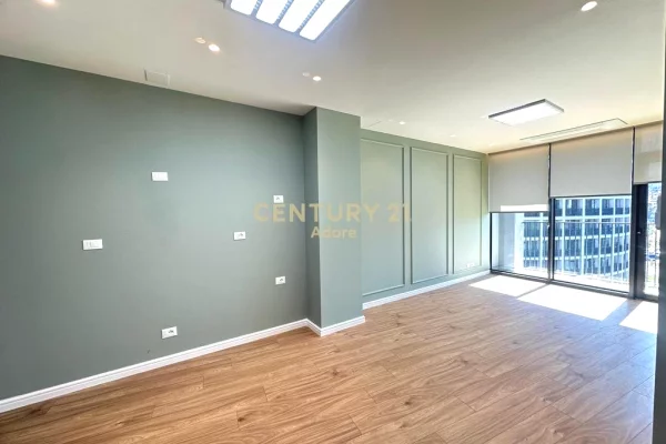 Ambient biznesi me qera 3+1 ne Tirane - 1,400 Euro