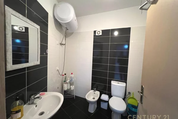 Shtepi me qera Apartament ne Tirane, 1+1, Mobilimi E mobiluar, Pagesa 500  Euro.