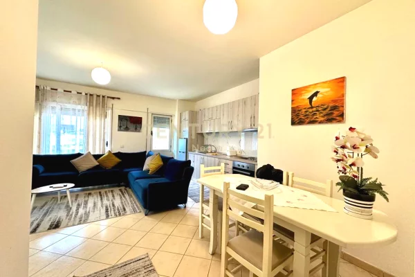 Shtepi me qera Apartament ne Tirane, 2+1, Mobilimi E mobiluar, Pagesa 600  Euro.