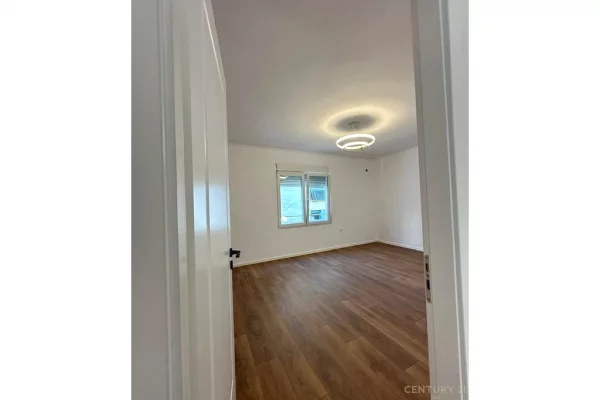 House for Sale 2+1 in Tirana - 118,000 Euro